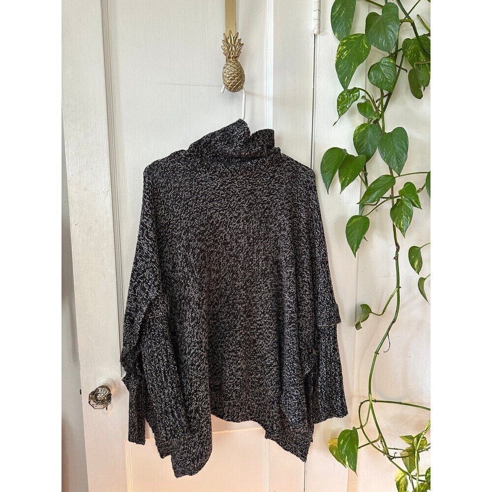 Lord & Taylor design lab women’s size medium sweater